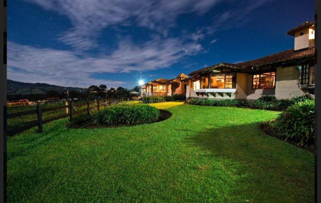 Hacienda El Rejo Villa Machachi Eksteriør bilde